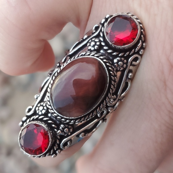 New Red Tiger Eye and Garnet 925 Silver Statement Ring. - Picture 5 of 16
